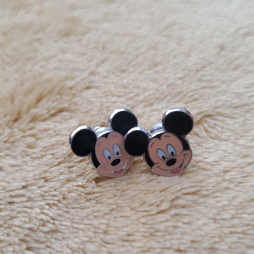 Disney Signed Enamel Mickey Mouse Silver Plated Stud Earrings - Picture 1 of 3
